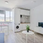 Panoramic Views Cosy Studio Apartment