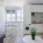 Panoramic Views Cosy Studio Apartment
